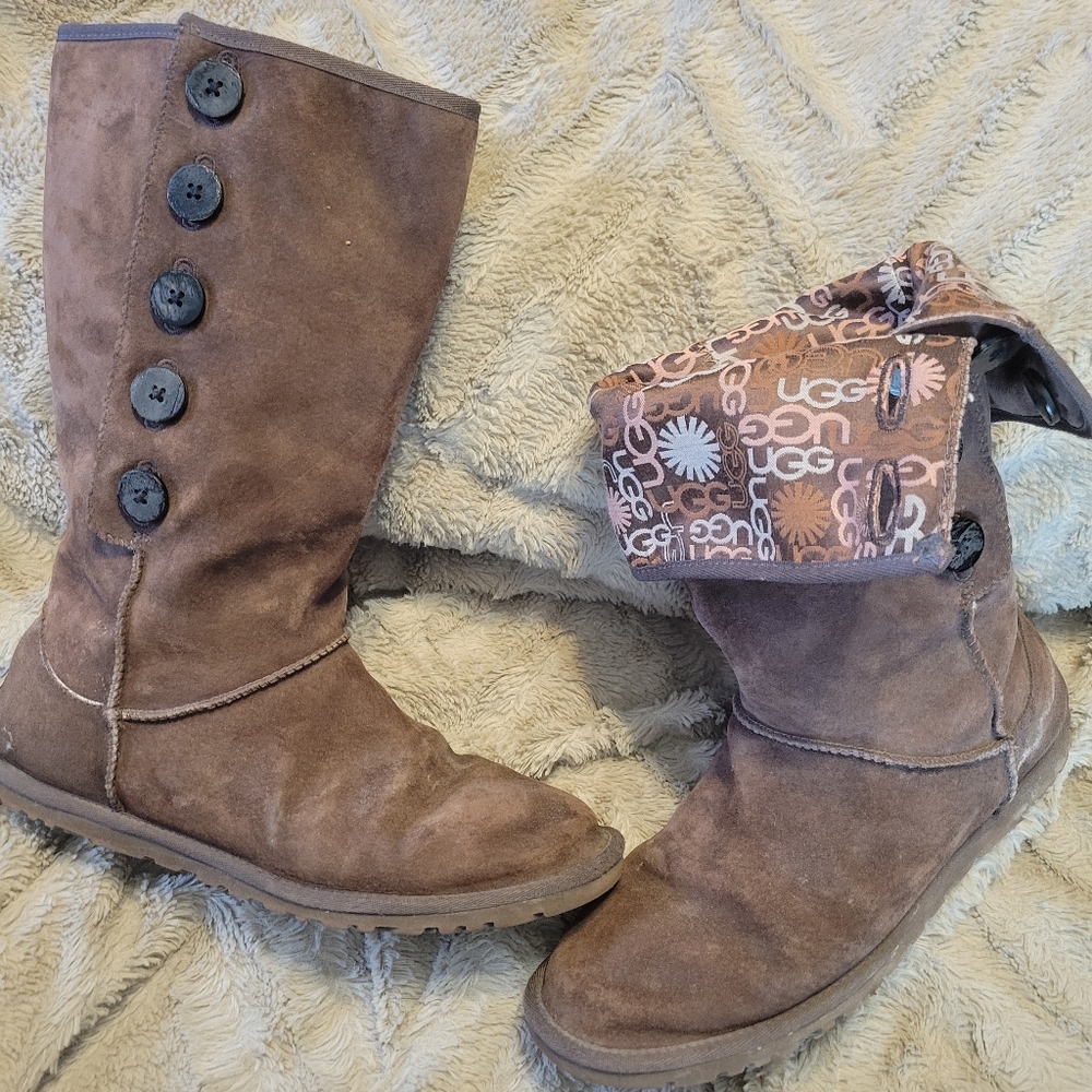 UGG Low Pro fold-over boot
